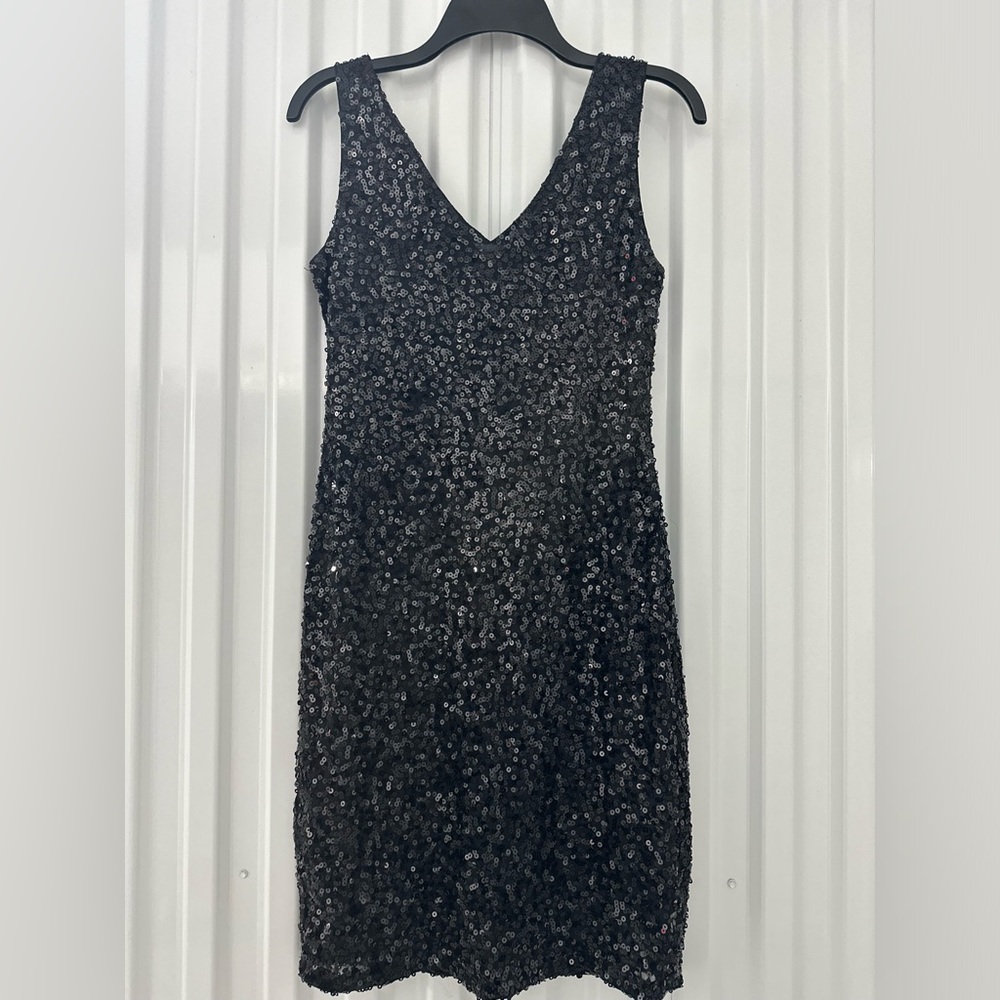 Black sleeveless sequin dress